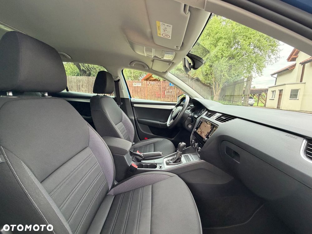 Skoda Octavia 1.6 TDI DSG Style - 27