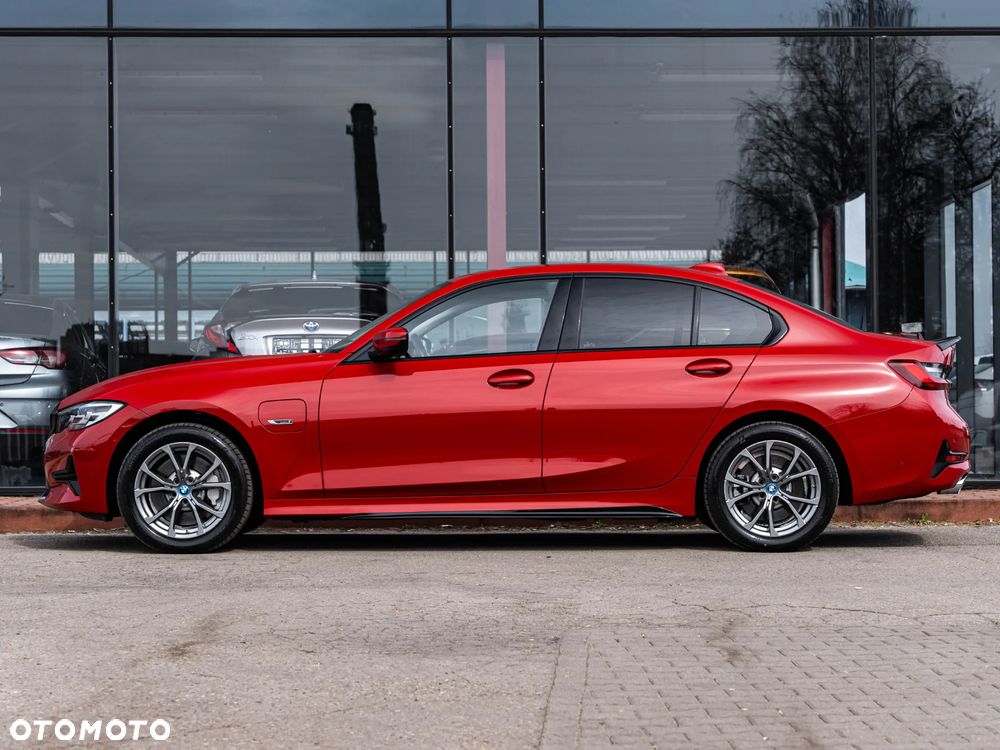 BMW Seria 3 330e Advantage sport - 17