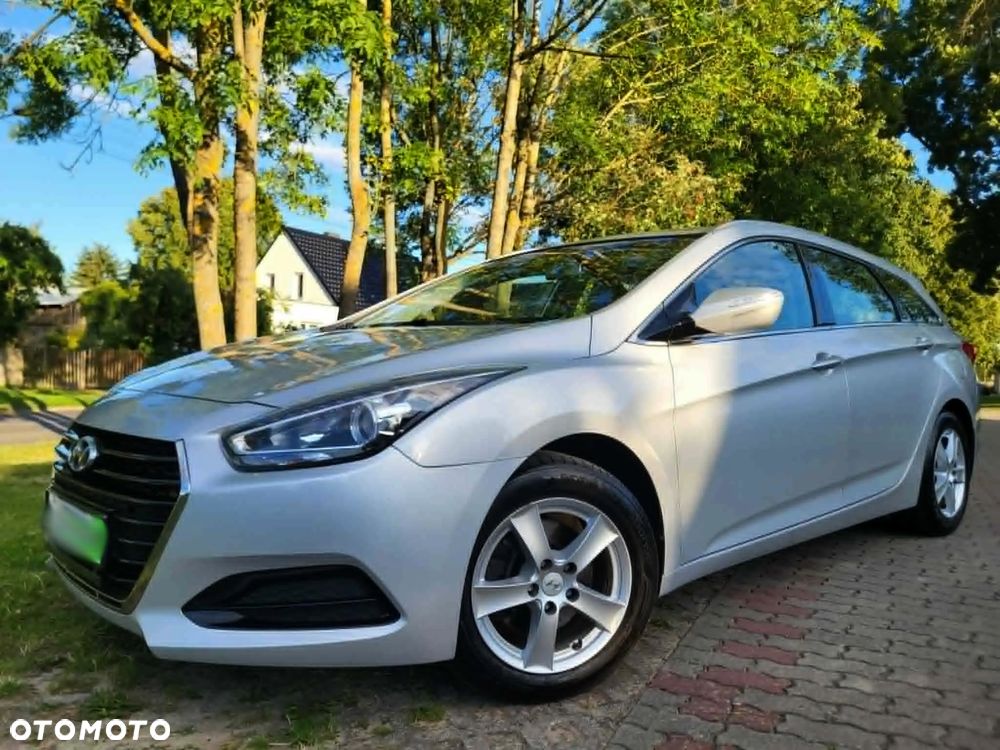 Hyundai i40 Kombi blue 1.6 Classic - 15