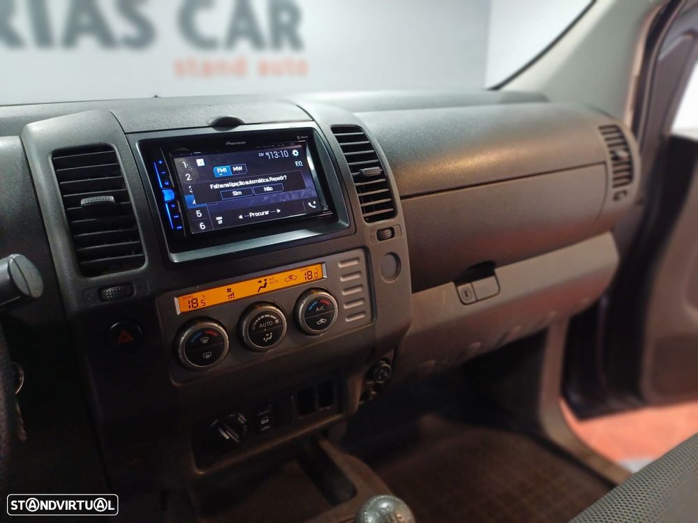 Nissan Navara 2.5 dCi KC SE Comfort - 16