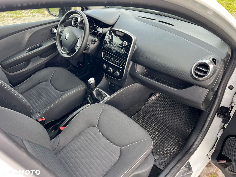 Renault Clio 1.2 16V 75 LIMITED - 36