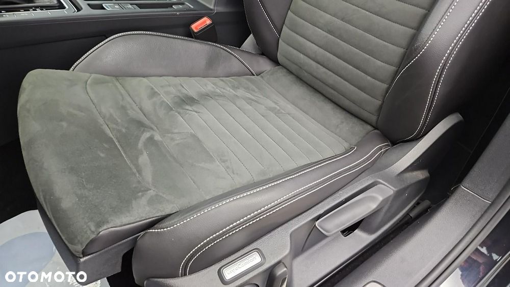 Volkswagen Passat Variant 2.0 TDI EVO Elegance DSG - 12