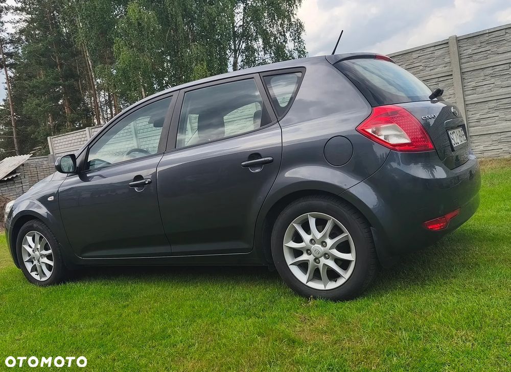 Kia Ceed 1.4 Comfort - 2