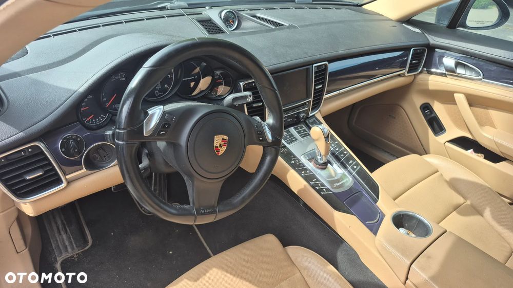 Porsche Panamera 4 PDK Platinum Edition - 7