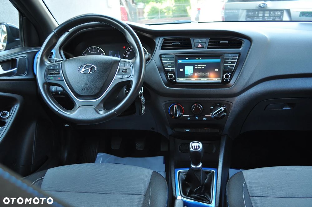 Hyundai i20 blue 1.2 Select - 19