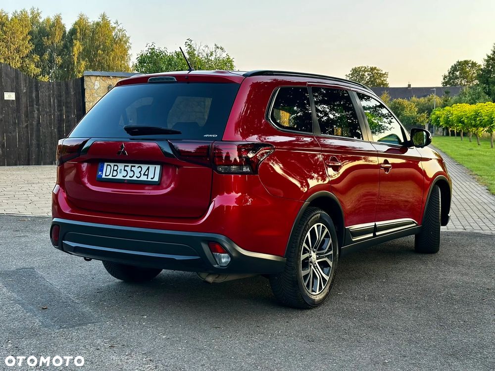 Mitsubishi Outlander 2.0 Intense + SDA 4WD CVT - 5