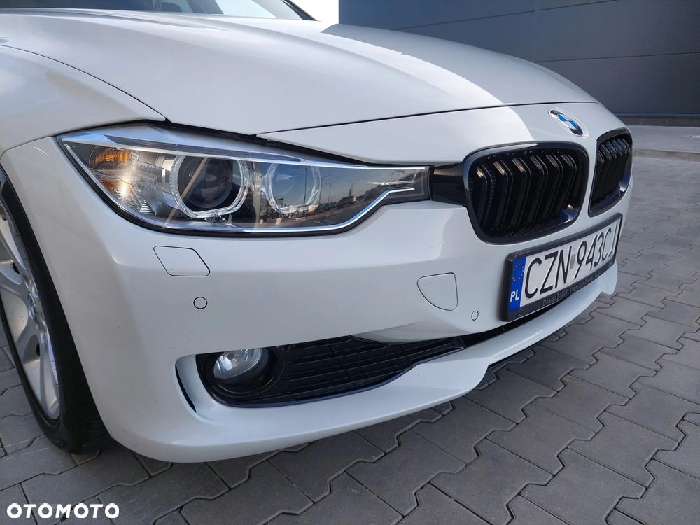 BMW Seria 3 320d - 12