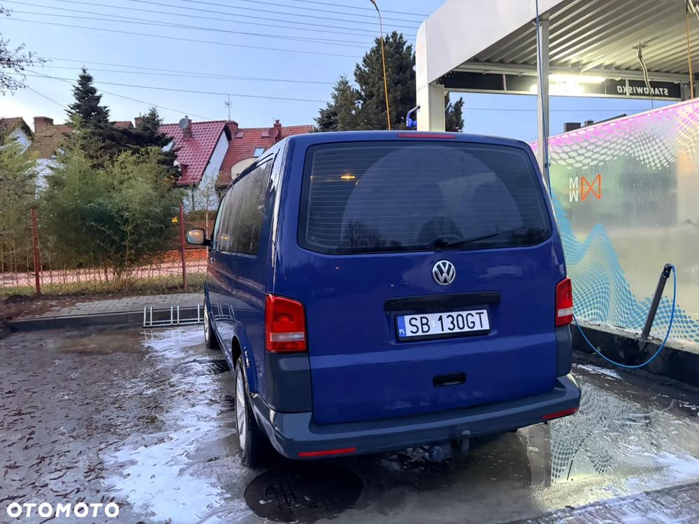 Volkswagen Caravelle - 3