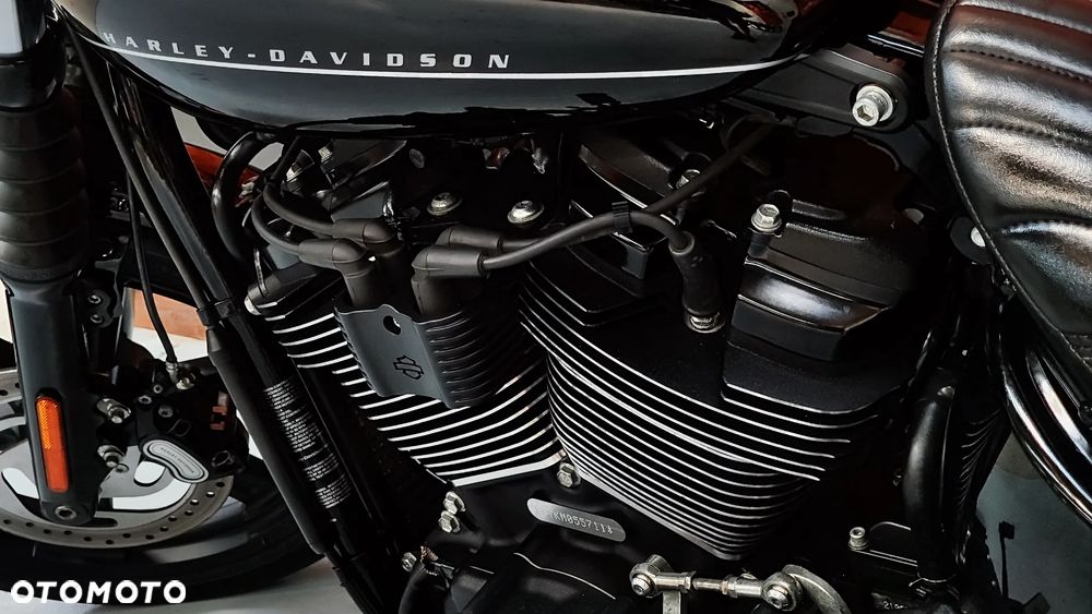 Harley-Davidson Softail Street Bob - 23