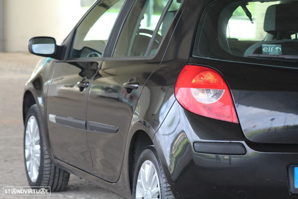 Renault Clio 1.2 16V Rip Curl II - 17