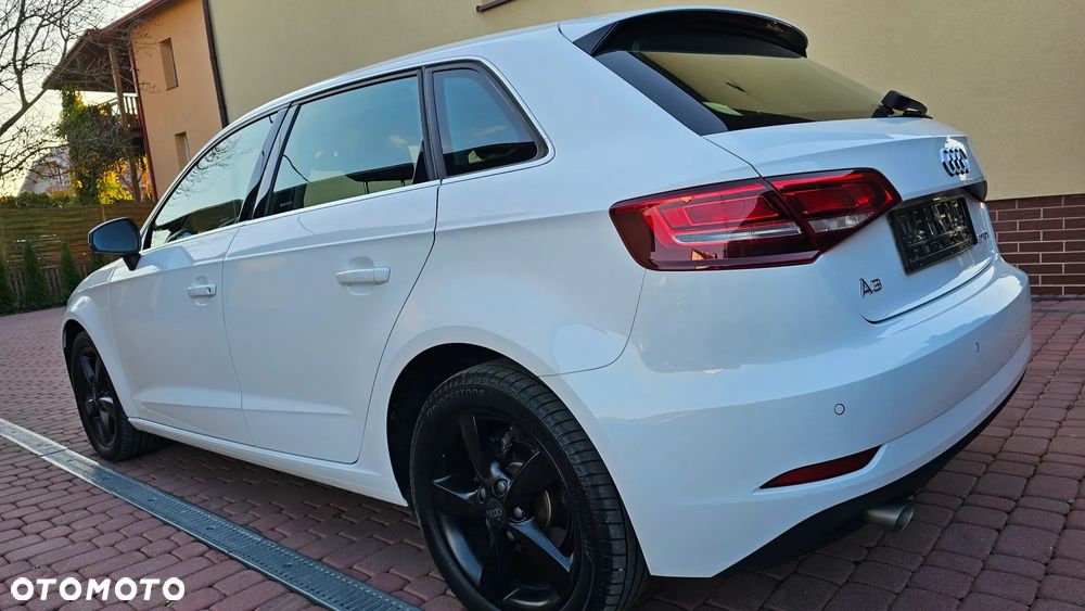 Audi A3 Sportback 30 TDI design - 6