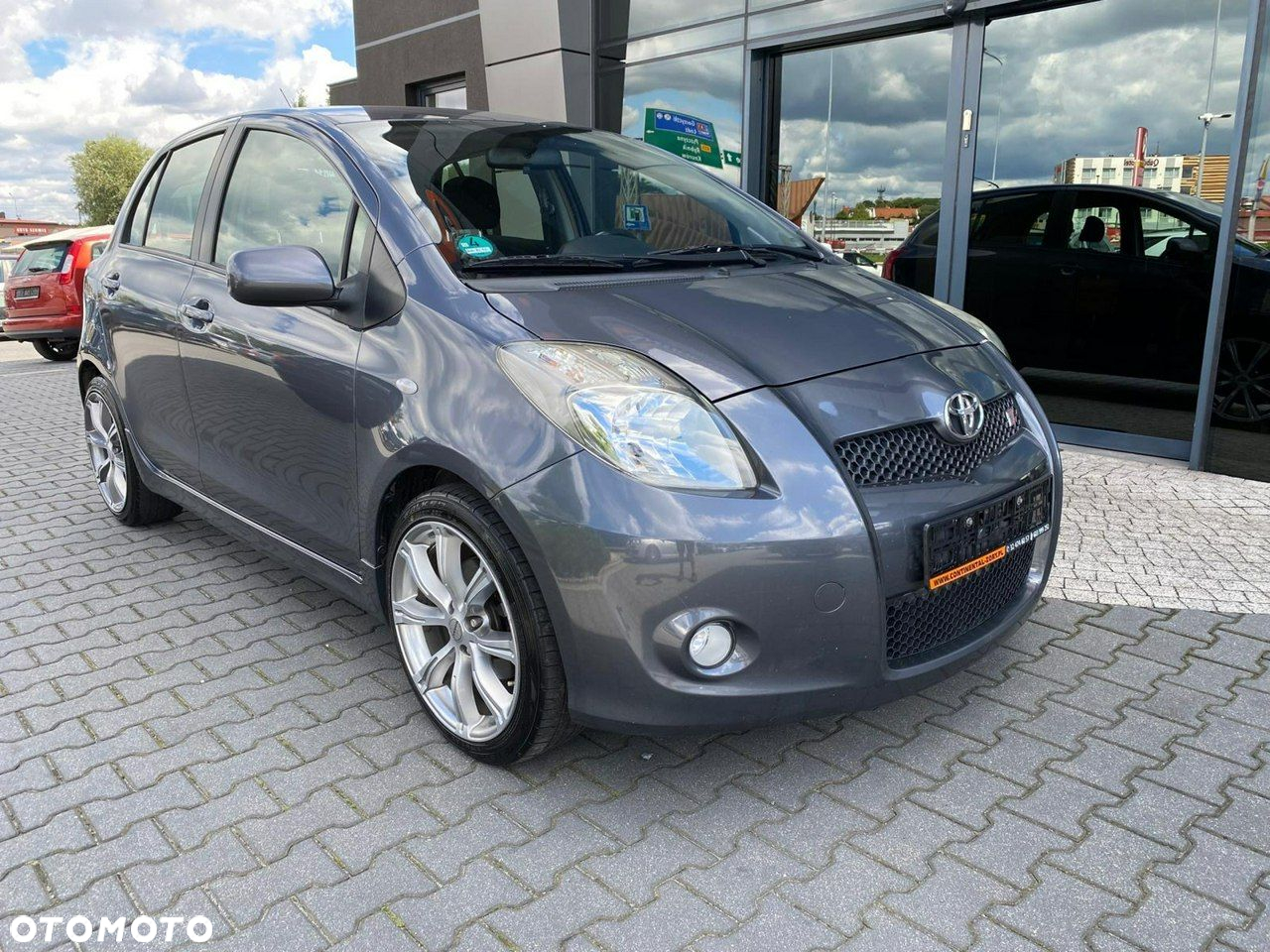 Toyota Yaris - 2