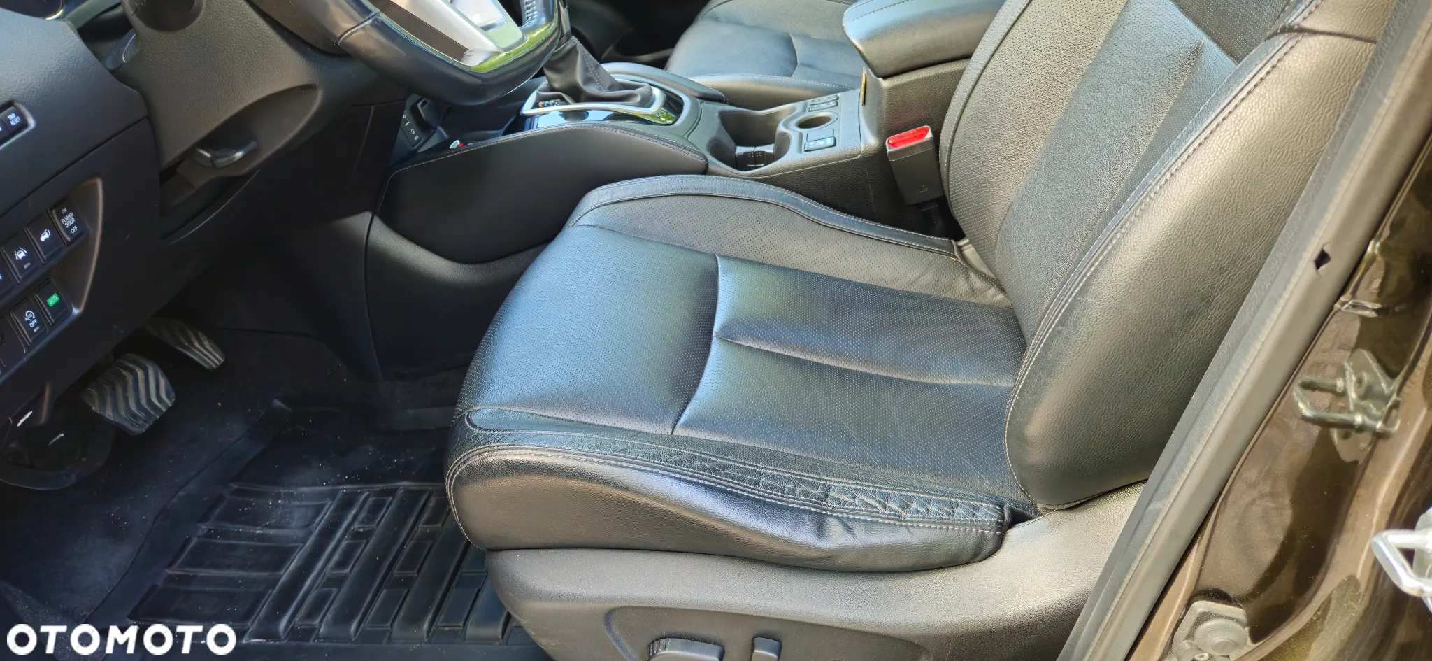 Nissan X-Trail 2.0 dCi Tekna 2WD Xtronic - 22