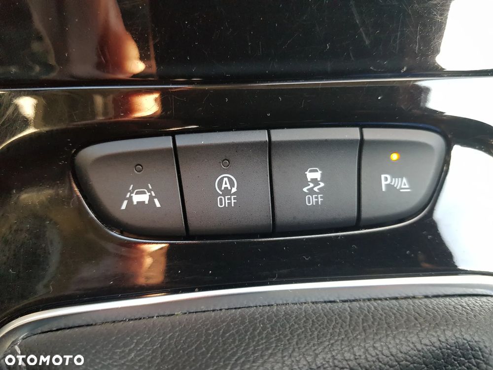 Opel Astra 1.2 T Business Elegance S&S - 21