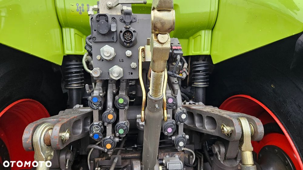 Claas Axion 920 - 12
