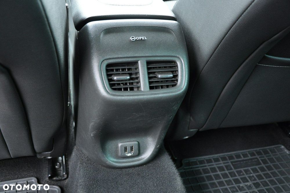 Opel Insignia 2.0 CDTI Exclusive S&S - 25