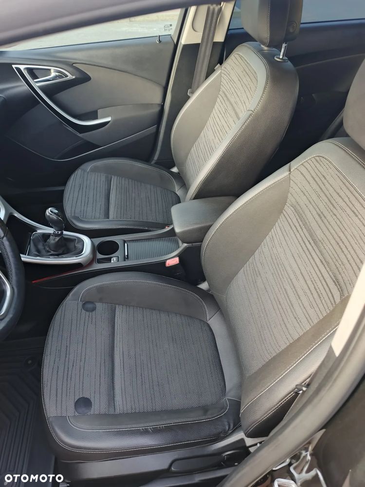 Opel Astra 1.4 T Sport S&S - 17