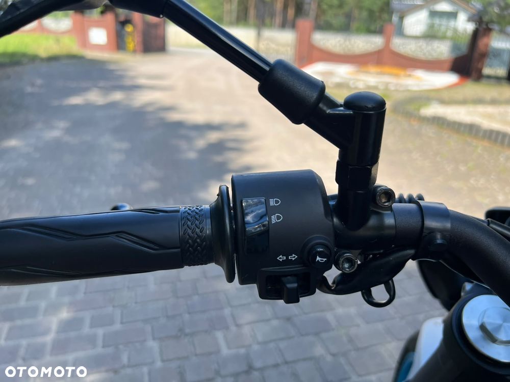Yamaha MT - 11