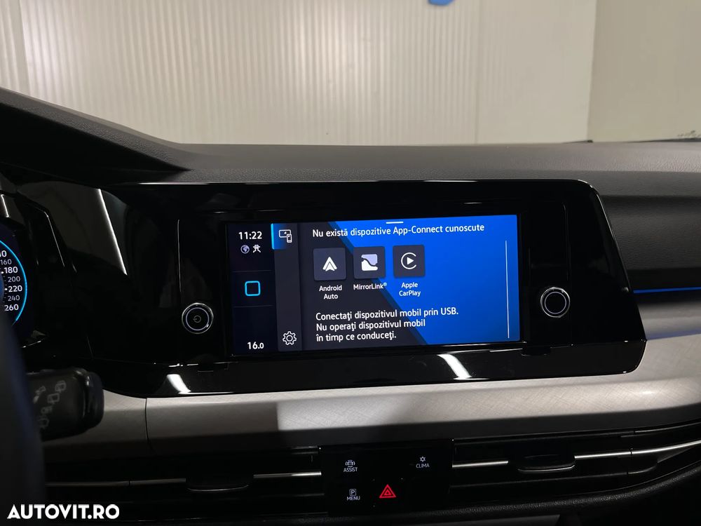 Volkswagen Golf 1.0 eTSI DSG MHEV Life - 16