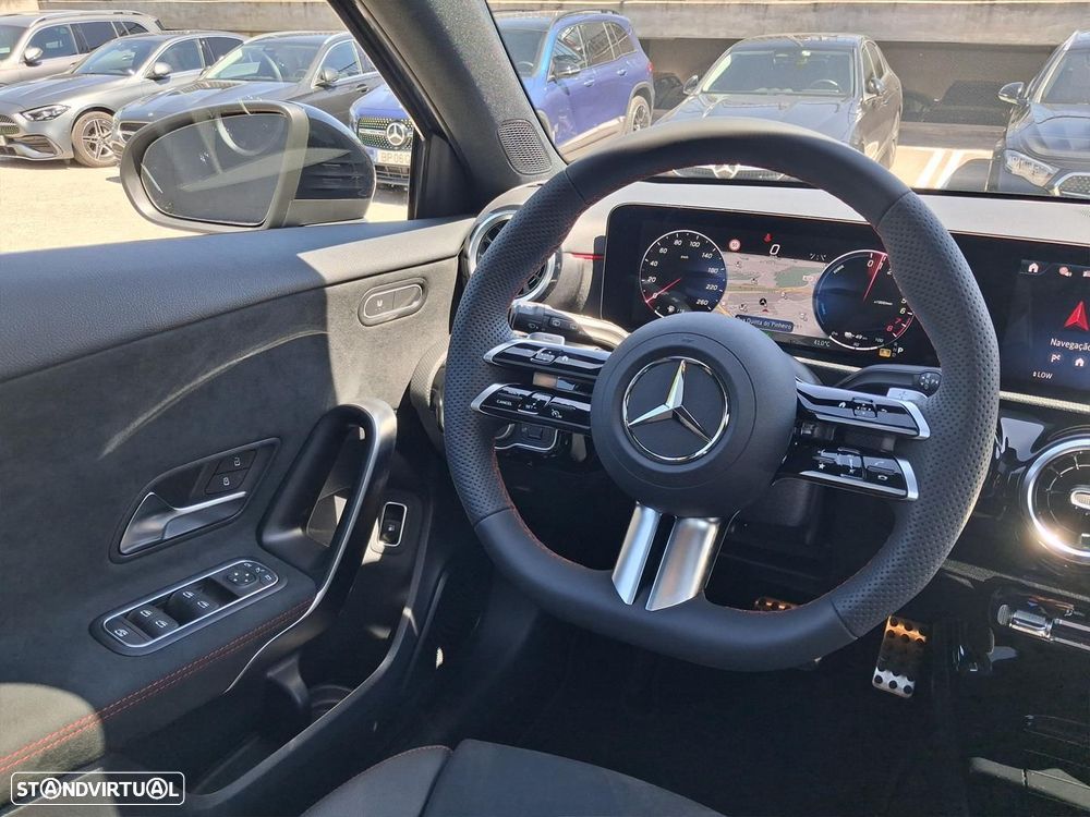 Mercedes-Benz A 250 e - 16