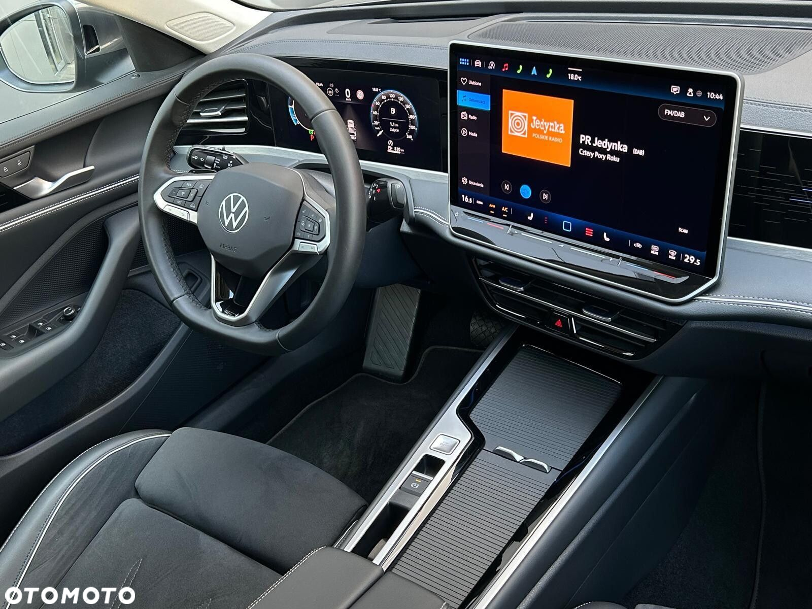 Volkswagen Passat 2.0 TDI SCR Elegance DSG - 16