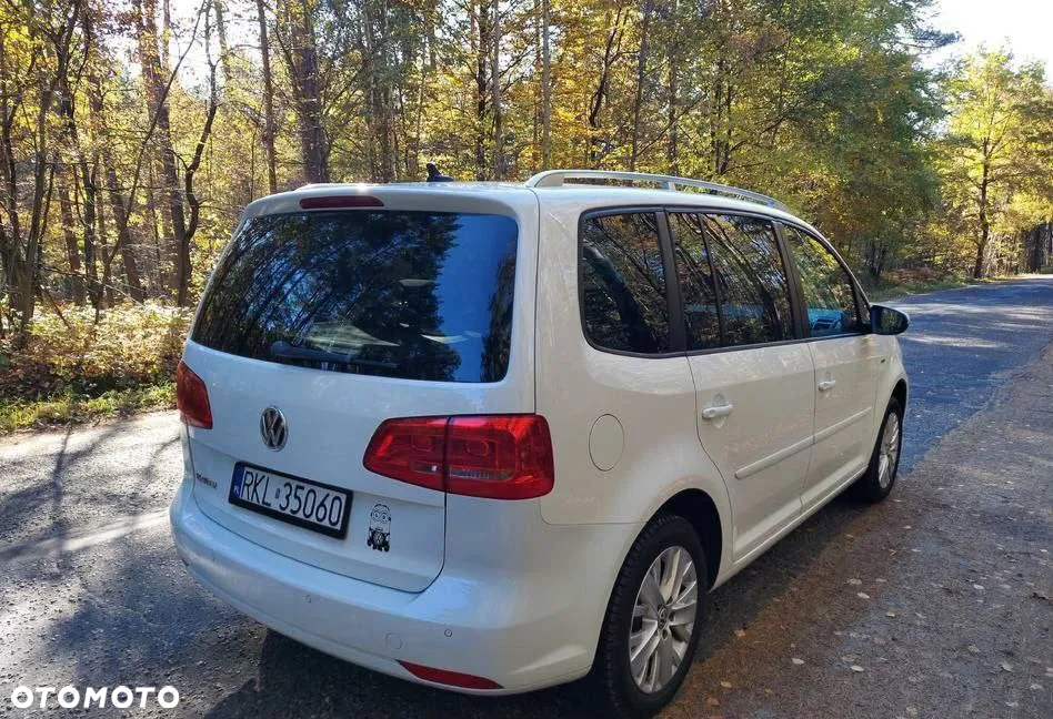 Volkswagen Touran - 6