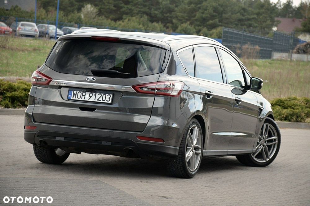 Ford S-Max - 9