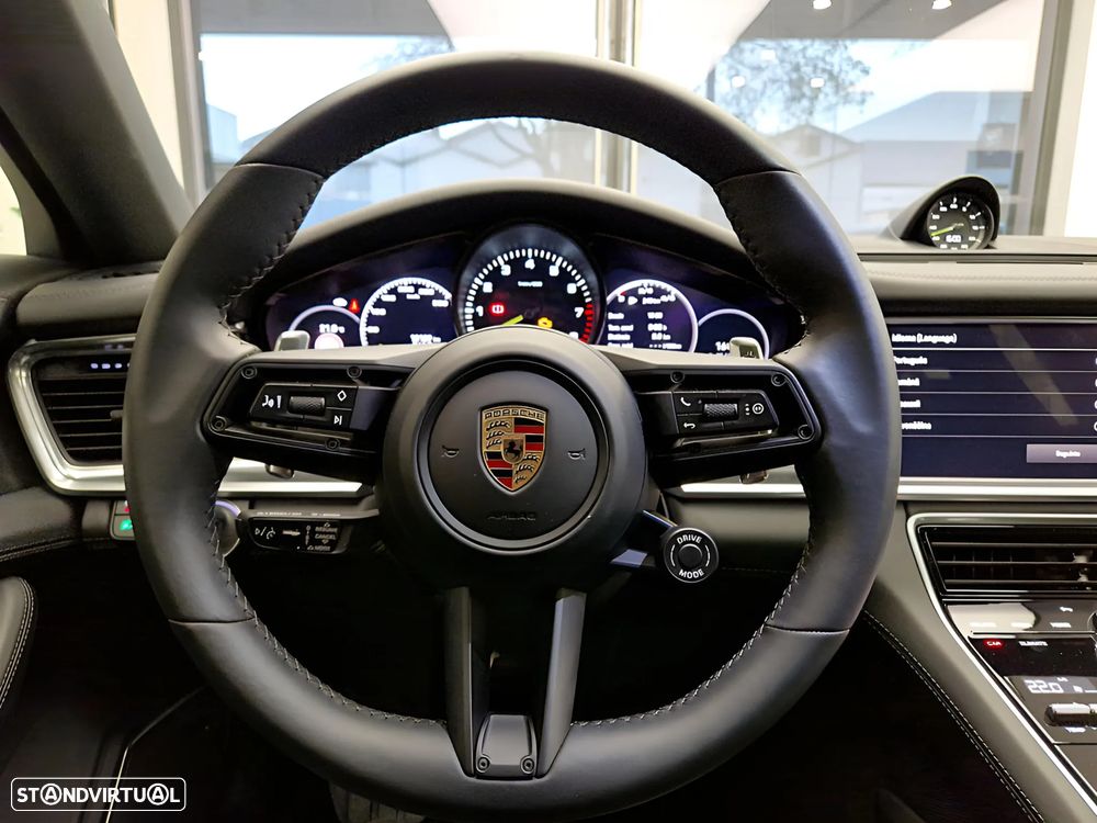 Porsche Panamera Sport Turismo 4 E-Hybrid Platinum Edition PDLS - 31