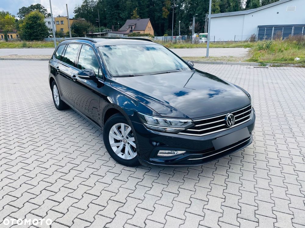 Volkswagen Passat Variant 2.0 TDI SCR DSG Elegance - 2