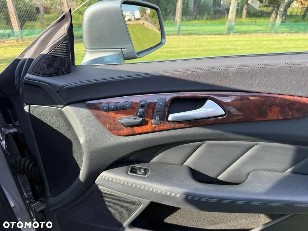 Mercedes-Benz CLS 350 CDI 4-Matic BlueEff - 16