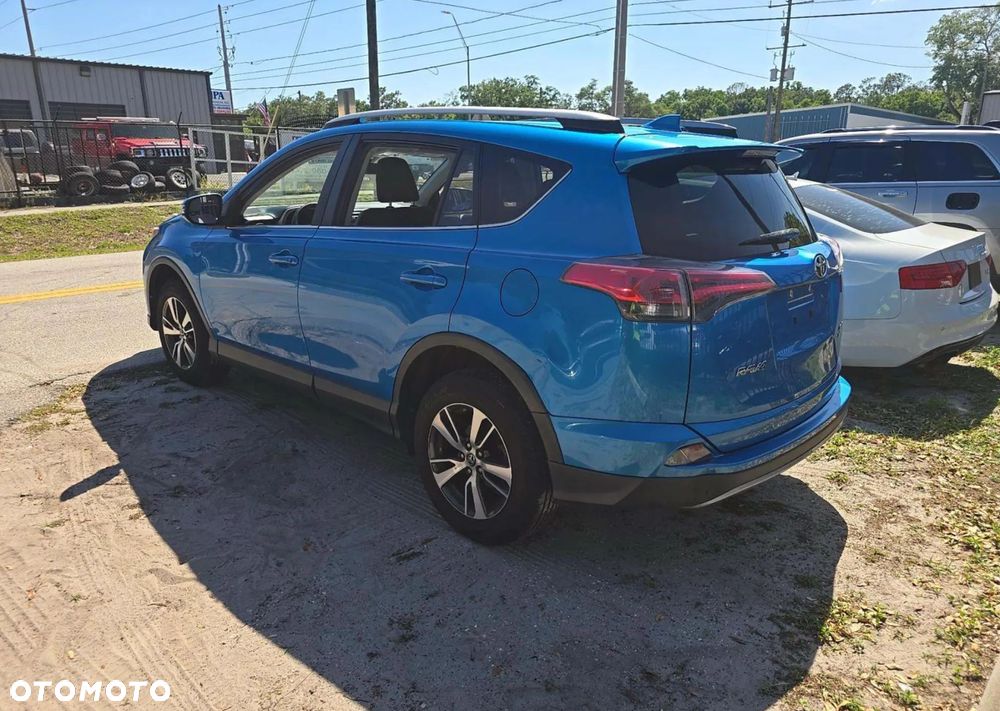 Toyota RAV4 - 3