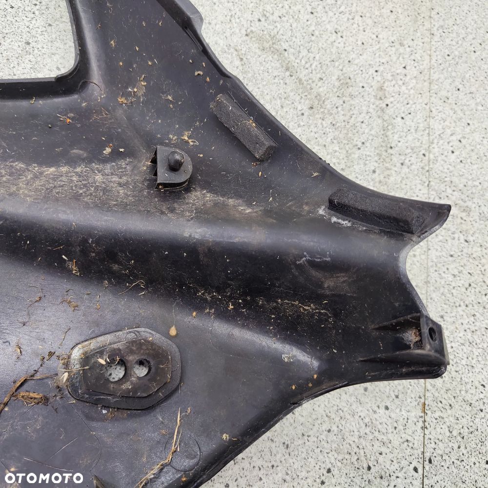 Czacha, czasza, owiewka, osłona lewa Suzuki GSF 600 1200 GSF600 GSF1200 Bandit 600 1200 - 12