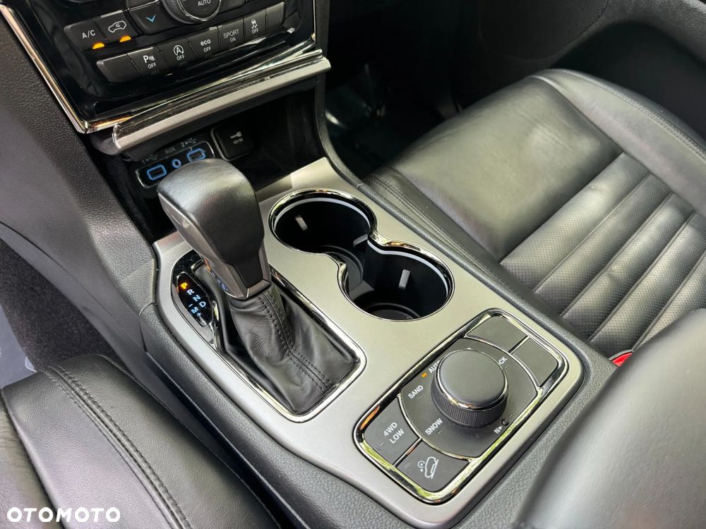 Jeep Grand Cherokee 3.6 V6 Limited - 11