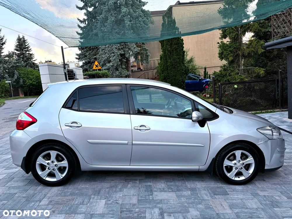 Toyota Auris 1.6 Premium Comfort - 7