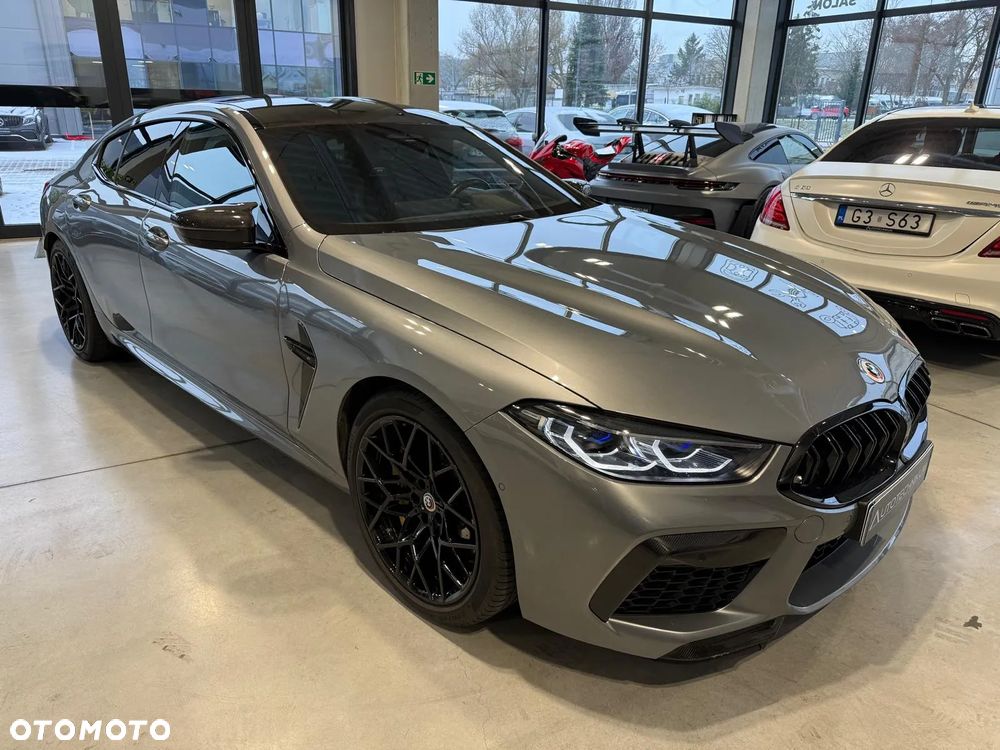 BMW M8 Competition - 3