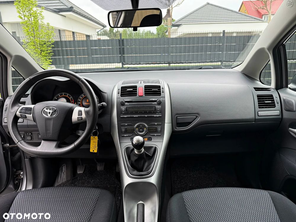 Toyota Auris 1.6 Life - 22