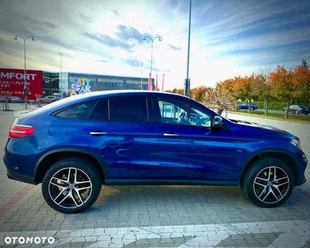 Mercedes-Benz GLE - 11