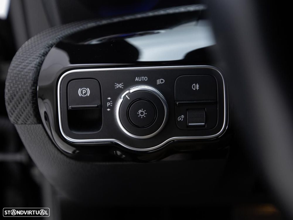 Mercedes-Benz CLA 250 e 8G-DCT - 19