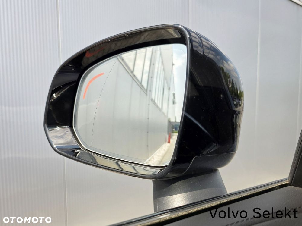 Volvo XC 90 - 38