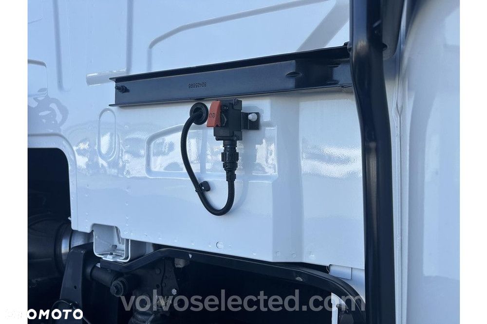 Volvo FH 4x2 460KM I-Save ADR Globetrotter XL!!! - 19