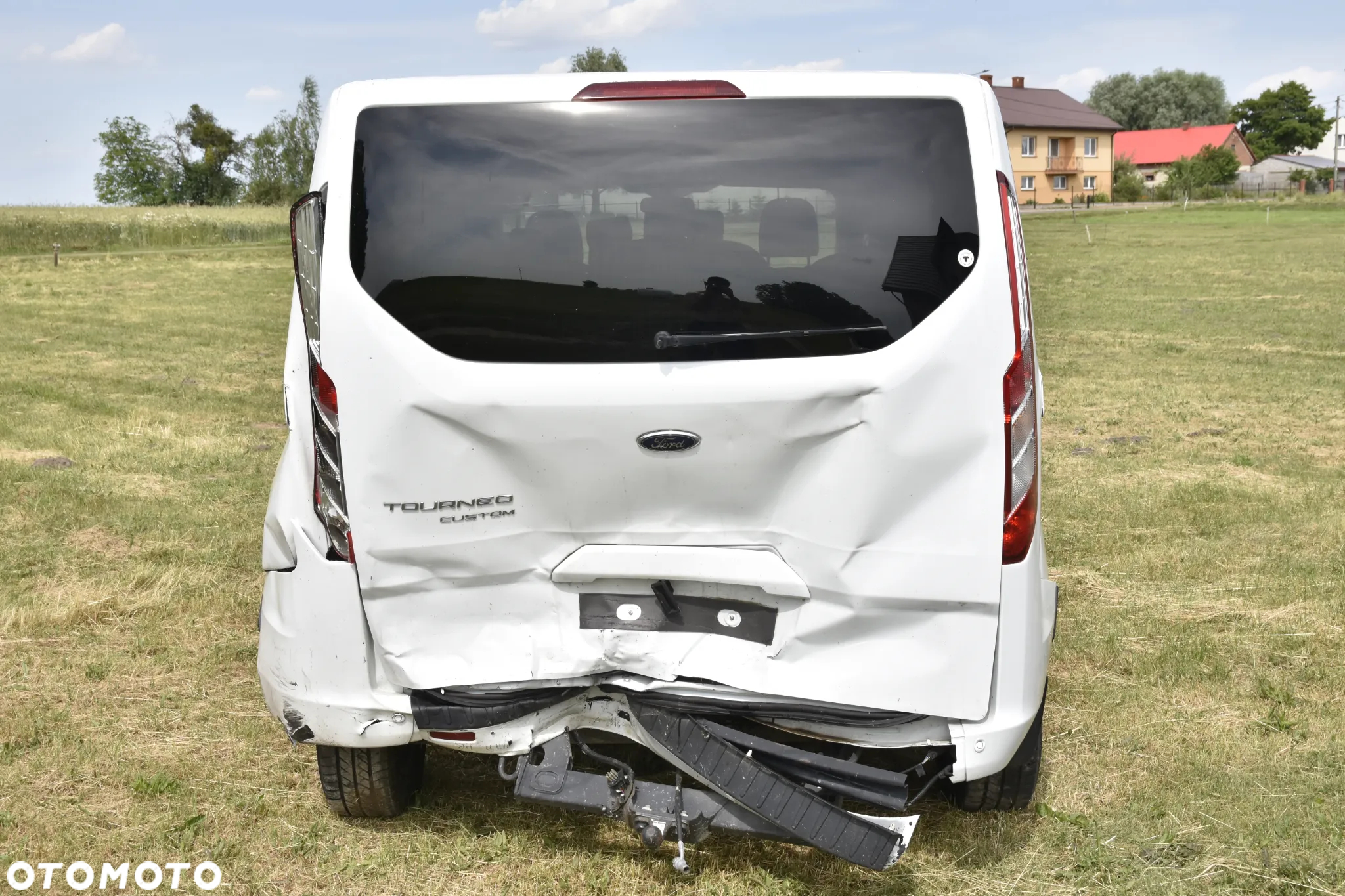 Ford Tourneo Custom - 4