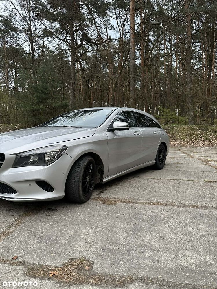 Mercedes-Benz CLA 180 d - 2