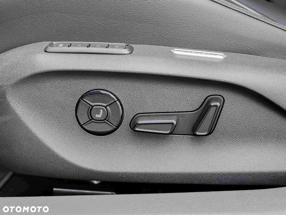 Volkswagen Passat - 29