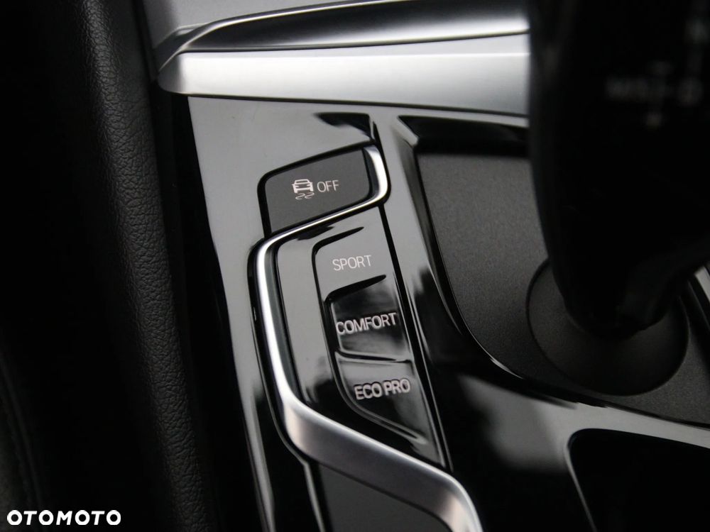 BMW Seria 5 520d Luxury Line - 29