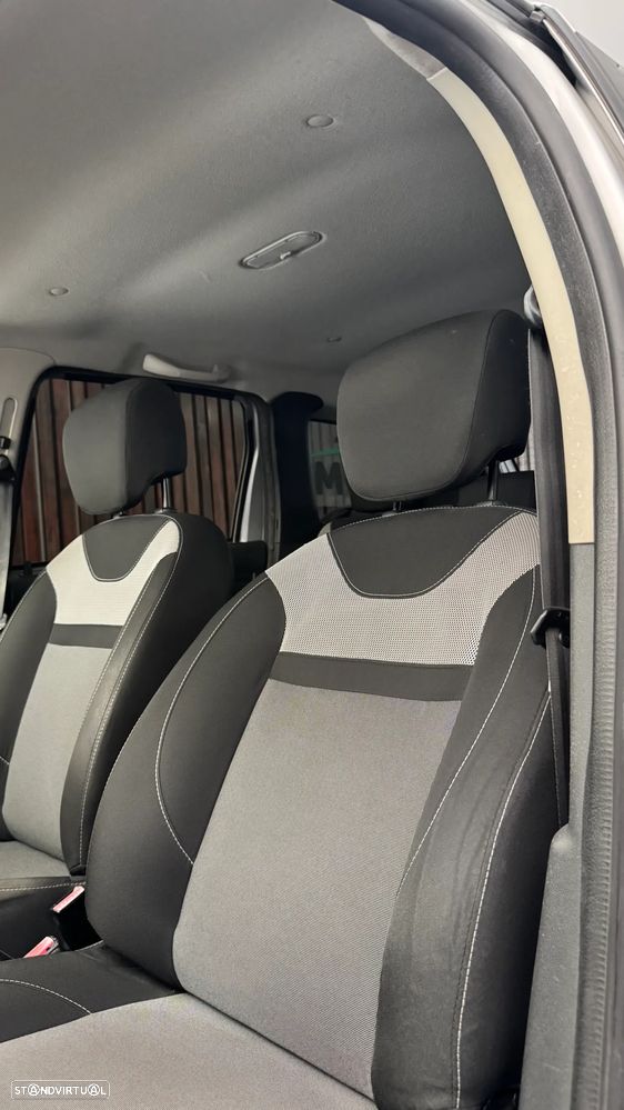 Dacia Duster 1.5 dCi Prestige - 12