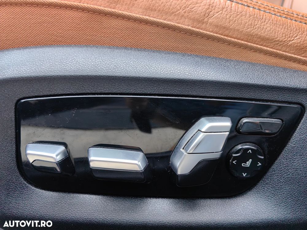 BMW Seria 5 530e Aut. Luxury Line - 16