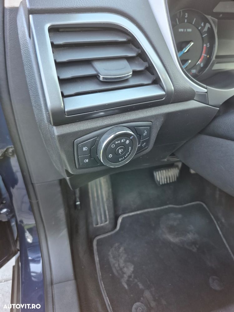 Ford Mondeo 2.0 TDCi Powershift Business - 21