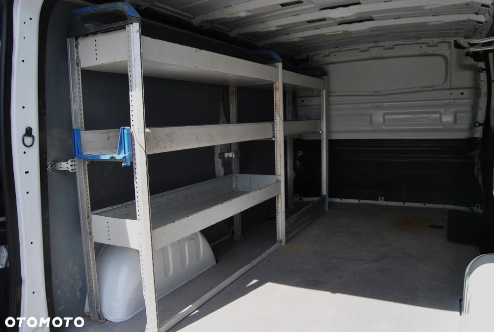 Renault Trafic - 10