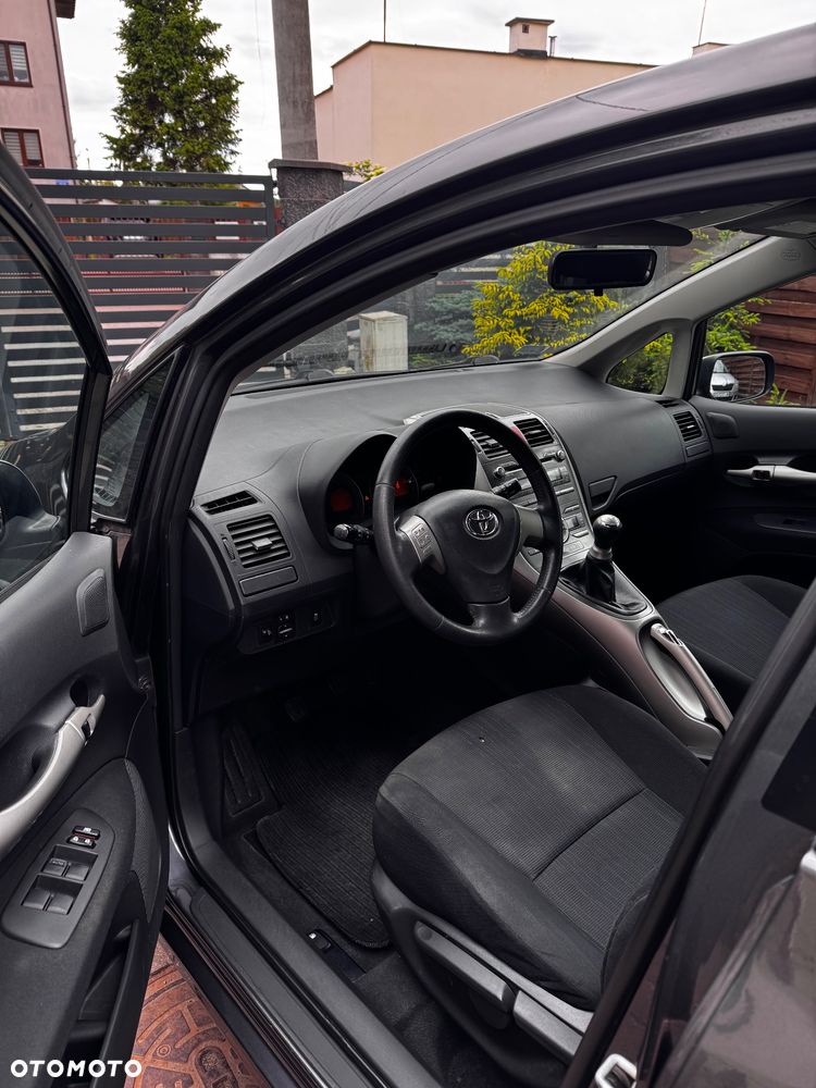 Toyota Auris 1.4 VVT-i Terra - 5