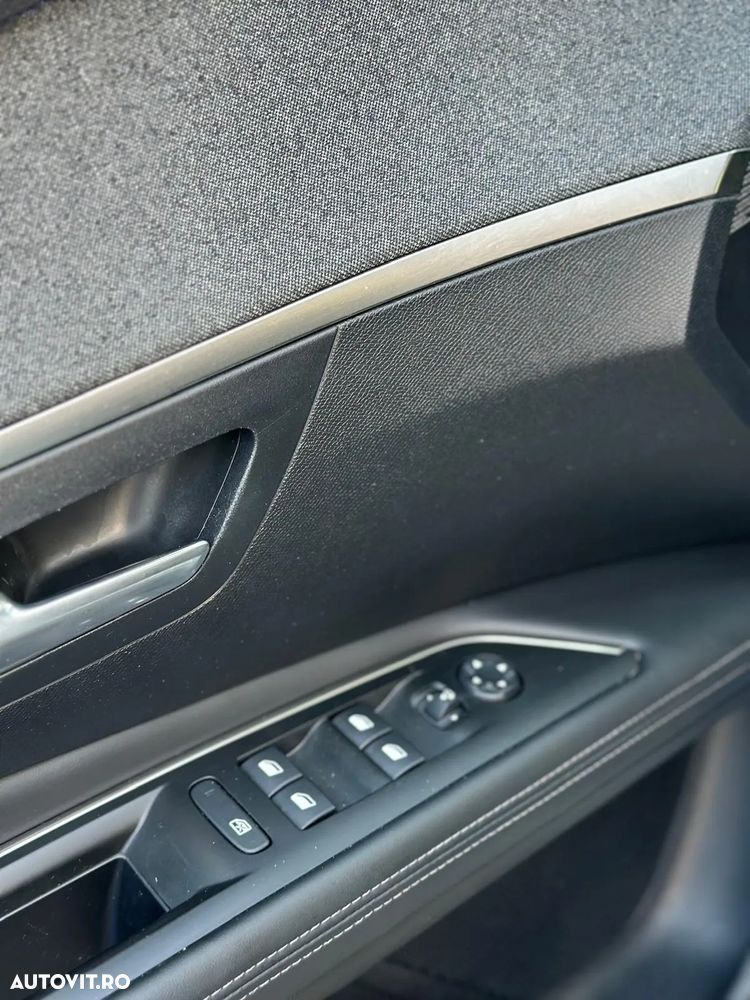 Peugeot 3008 BlueHDi 130 Stop & Start EAT8 Allure Business-Paket - 16